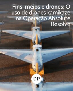 A Operação Absolute Resolve, que capturou Maduro e sua esposa, contou com a predominância do poder aéreo. Inicialmente, alguns equipamentos mais tradicionais receberam destaque: helicópteros, caças de 5ª geração, bombardeiros de longo alcance etc. Mas alguns videos civis trouxeram o debate para outros equipamentos: os drones, especificamente drones kamizaze. Em seu novo artigo, nossa colunista Cinthya Araújo discute o episódio e os impactos inicial do emprego desses drones pelos EUA.

Artigo já disponível gratuitamente no link na nossa bio!
